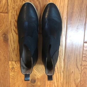 MeToo Black goat skin ankle boots
